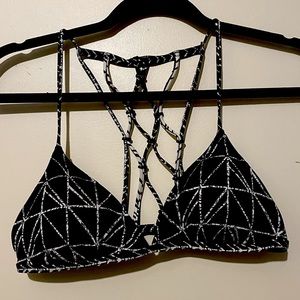 Dolce Vita Triangle Bikini Top with Criss Cross Detail on Back (Size M)
